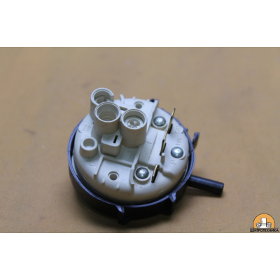 Прессостат Electrolux, Zanussi, AEG 1508680012